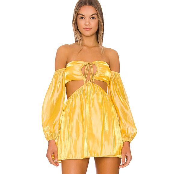 More to Come Nadia Off Shoulder Dress in Belle Yellow NWOT Size Small - Picture 2 of 4